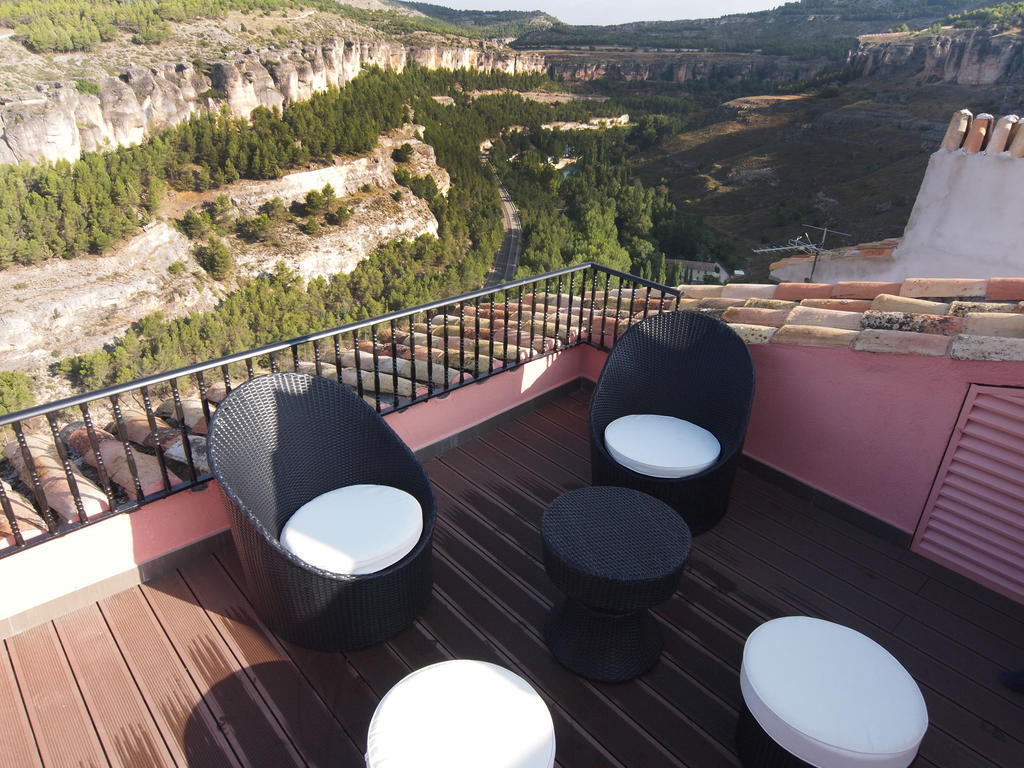 Los Ojos De La Mora Apartamentos Boutique Cuenca  Oda fotoğraf