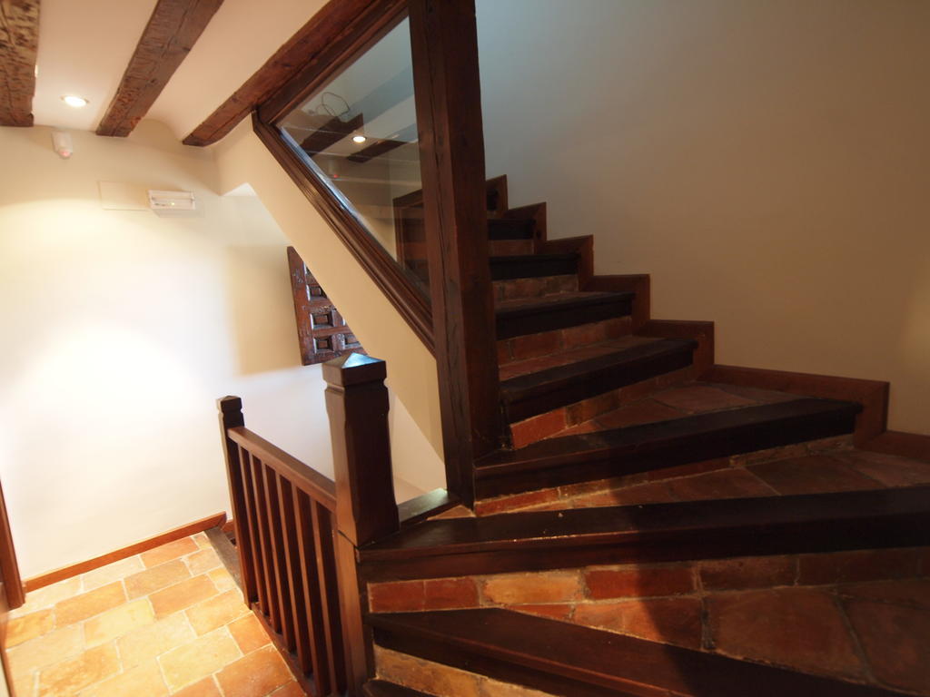Los Ojos De La Mora Apartamentos Boutique Cuenca  Dış mekan fotoğraf