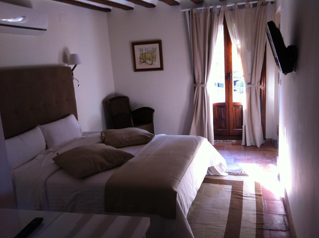 Los Ojos De La Mora Apartamentos Boutique Cuenca  Dış mekan fotoğraf