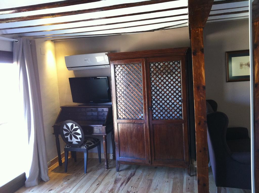 Los Ojos De La Mora Apartamentos Boutique Cuenca  Dış mekan fotoğraf