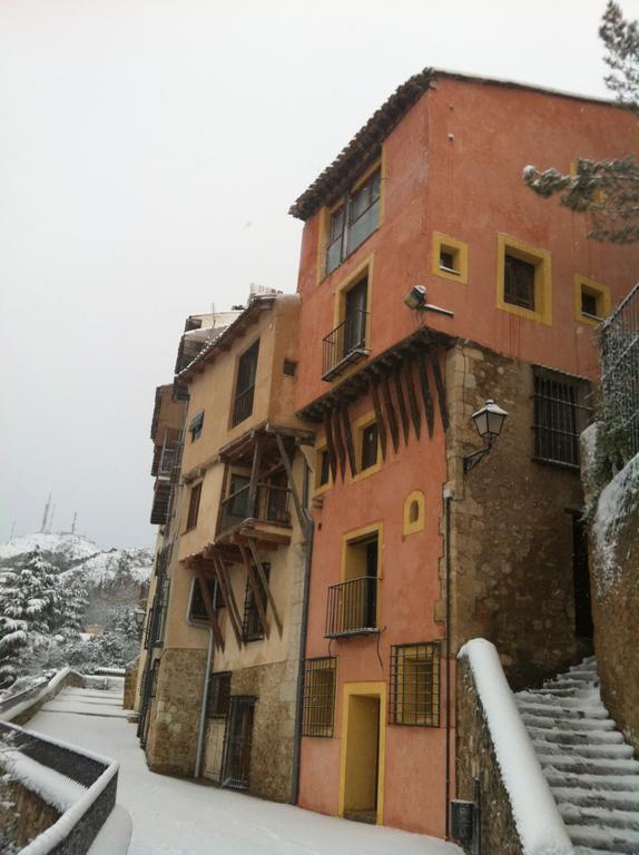Los Ojos De La Mora Apartamentos Boutique Cuenca  Dış mekan fotoğraf